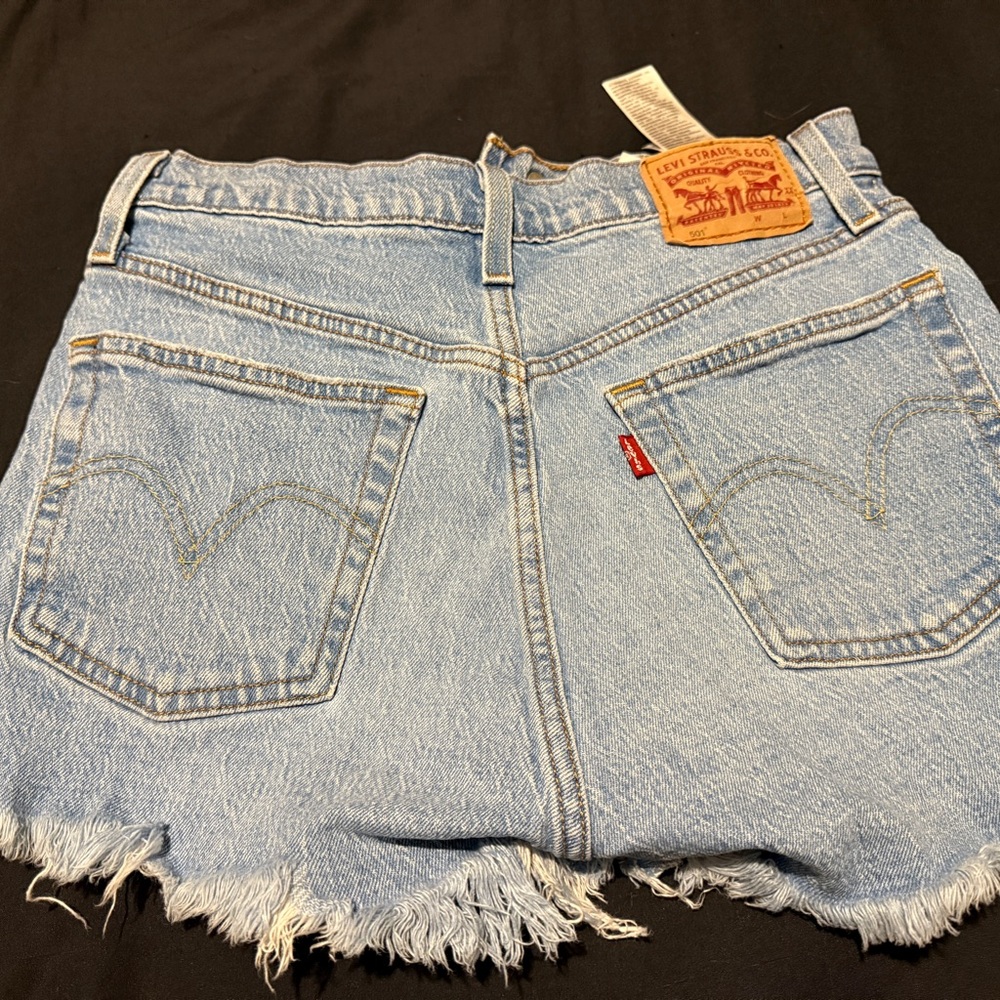 Denim Women Shorts Levis - Picture 3 of 4